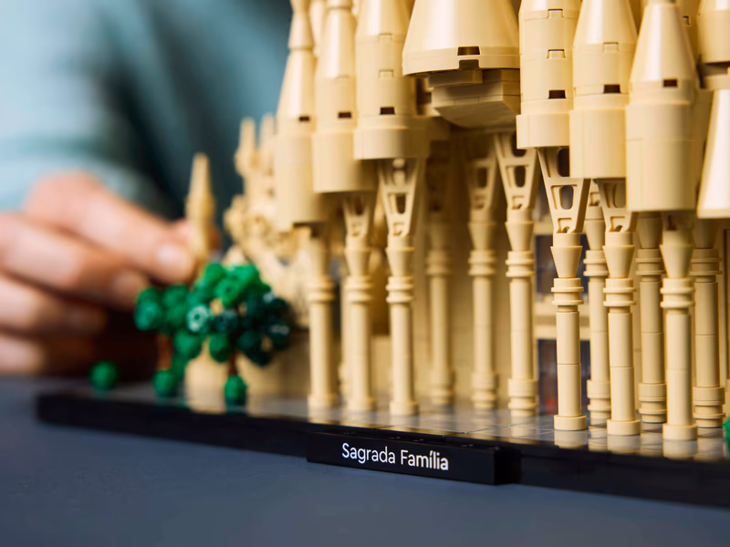 Lego Sagrada Família - Auto Draw - 31st October