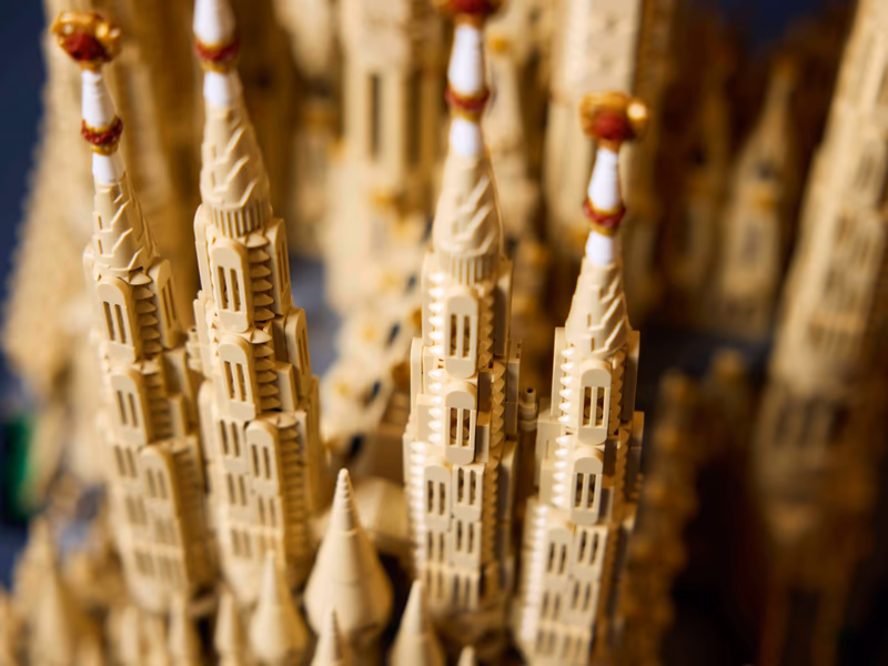 Lego Sagrada Família - Auto Draw - 31st October