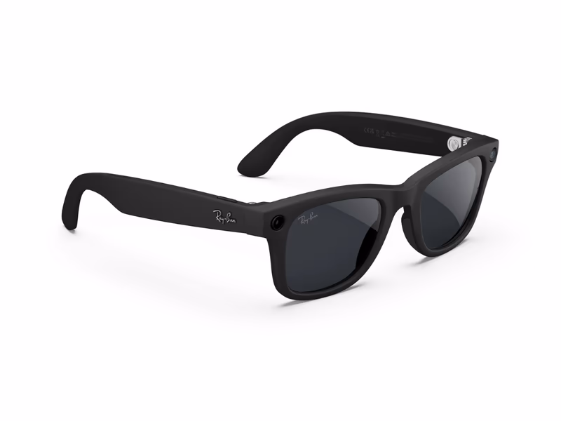Ray-Ban Meta Wayfarer (Gen 2) Glasses - Matte Black with Clear to Grey Transitions Lenses - Auto Draw - 19th March